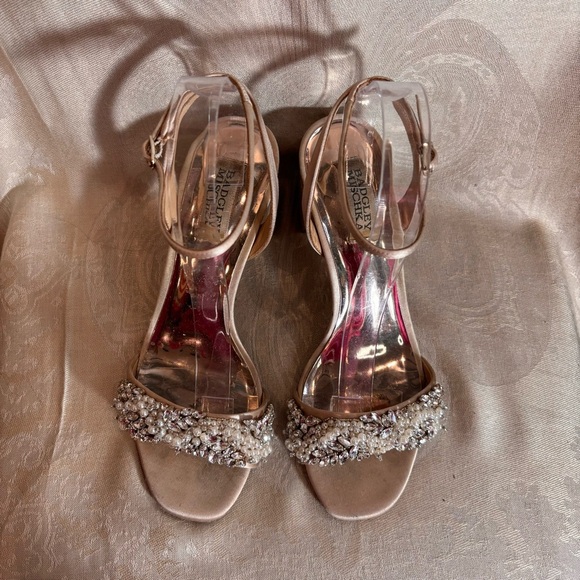 BADGLEY MISCHKA Sz 8 Clara Embellished Pearls Block Heel Ankle Straps Sandals - Picture 4 of 16
